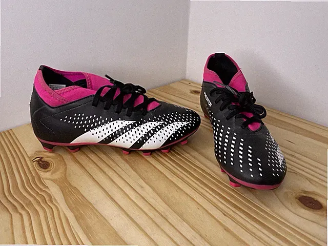Adidas Goletto Kids Soccer Cleats Unisex Black Pink FV2895 Grass Field Size 7