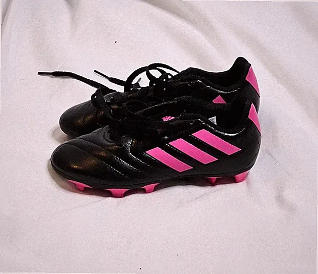 Adidas Goletto VII Firm Ground Unisex Kids Soccer Cleats Black/Shock Pink sz 12K