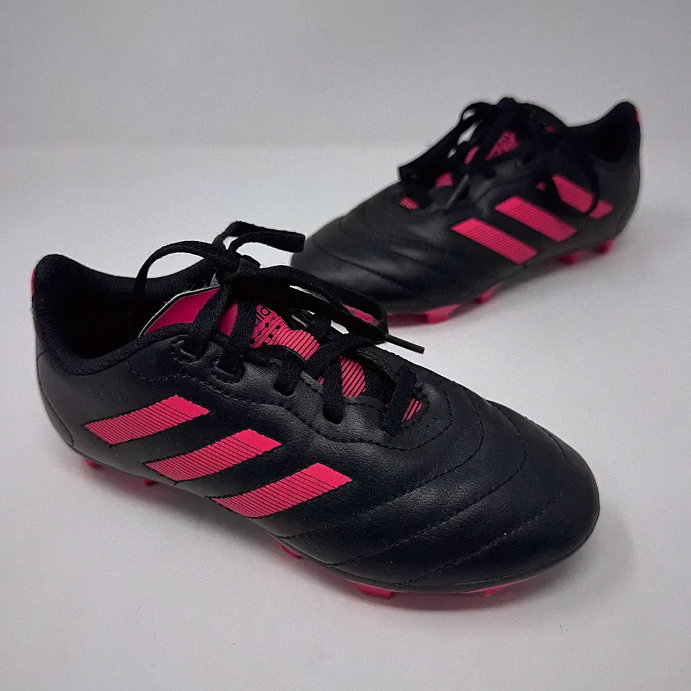 girls soccer cleats size 13.5