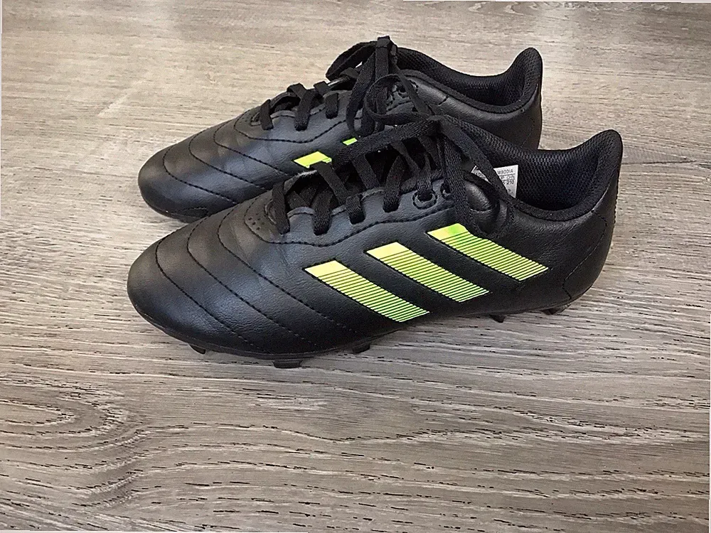 adidas Goletto VIII FG Youth Boys Size 3 Soccer Cleats Black/Lucid Lemon