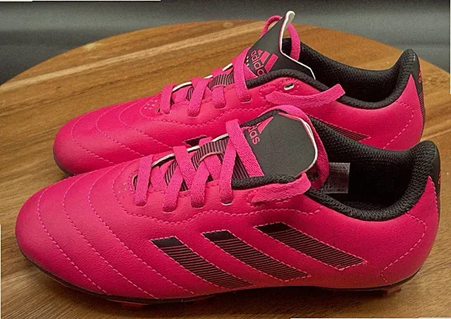 Adidas Goletto VIII Soccer Cleats Pink/Black Sport Shoes Girls Size 2