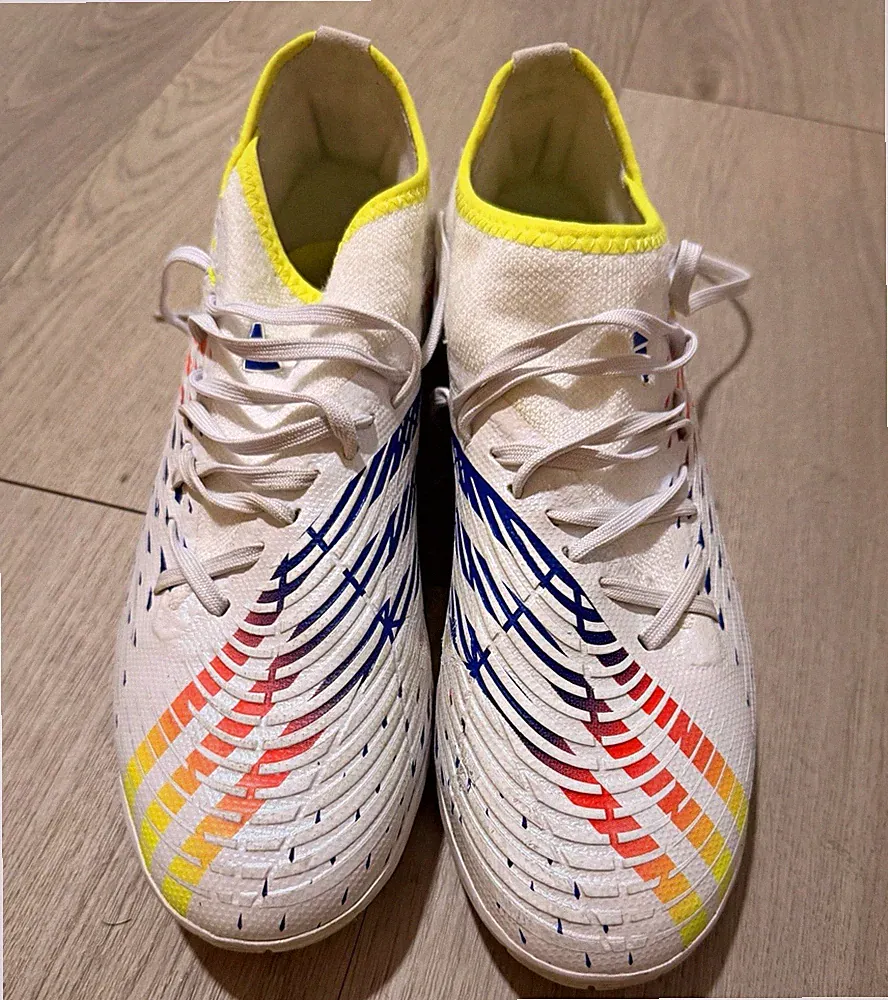 adidas Indoor Soccer Shoes White Multicolor Stripes Unisex US 7.5