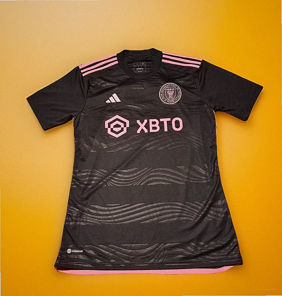 pink soccer jersey women