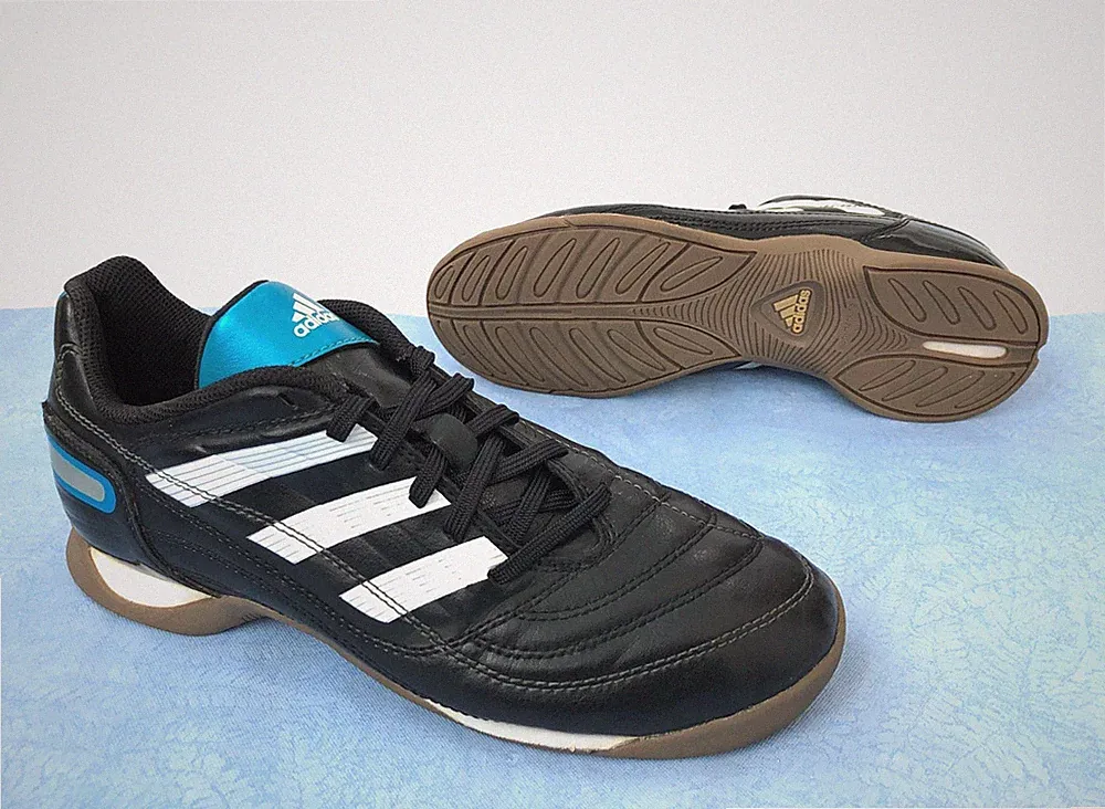 Adidas KIds Indoor SOCCER SHOES Turf Cleat G13606~Youth Boys Girl 5.5~Black/BLUE
