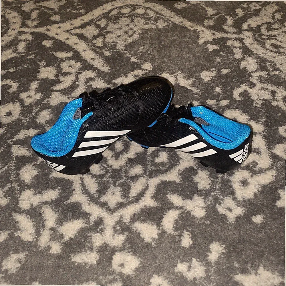Adidas Kids Soccer Cleats! Brand New! Size 11 Kids