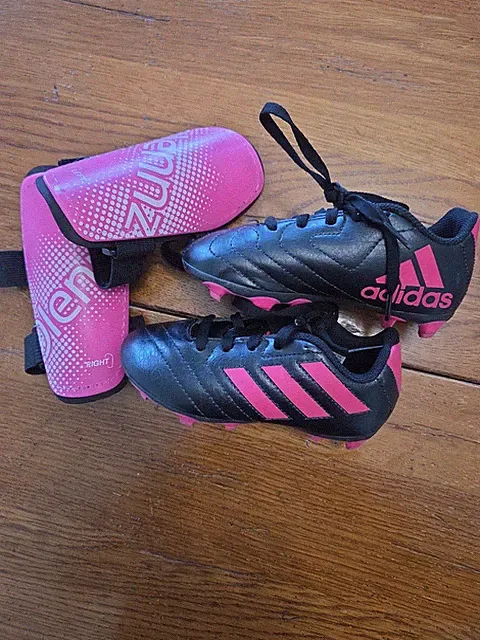 Adidas Kids Soccer Cleats Size 10K 10 Goletto VII FG Black Pink Shin Guards