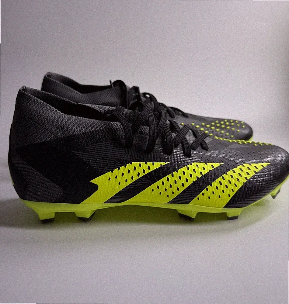 adidas Men 7.5 PREDATOR ACCURACY.2 FIRM GROUND SOCCER CLEATS Black/Yellow IG0781
