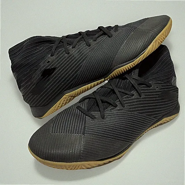 Adidas Men's NEMEZIZ 19.3 Futsal Mens Size 11.5 Indoor Soccer Shoes Black Gum