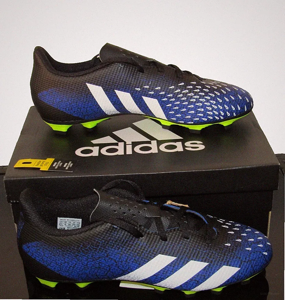adidas Men's Predator Freak.4 FG Soccer Cleats size 6.5 Black/Royal Blue