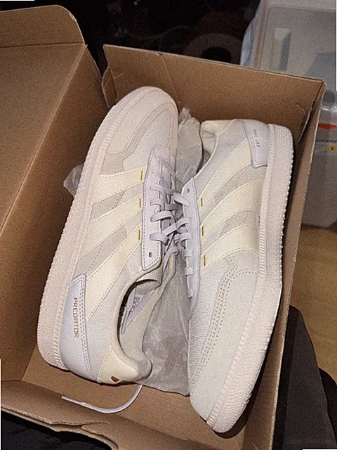 Adidas Men's Predator Freestyle Suede Mesh Soccer Skate Shoes White Size 10