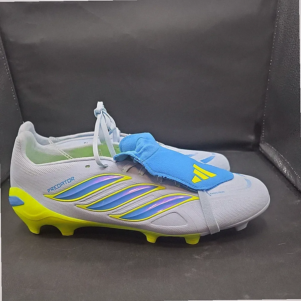 adidas Men’s Predator Pro Fold Over Tongue Ground Soccer Cleats Size 12.5