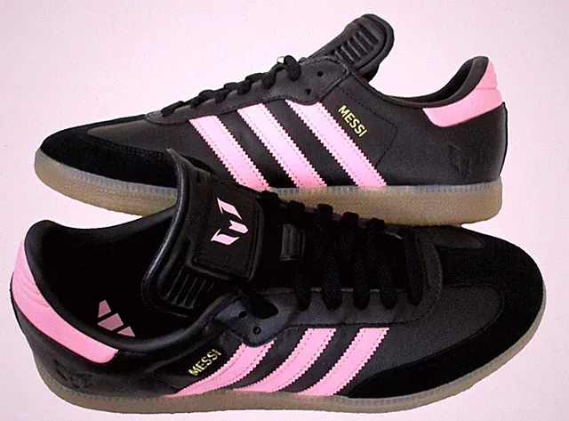 Adidas Men's Samba Messi Black Pink Gum Bottom Soccer Shoes Size 11.5 NIB JP7845