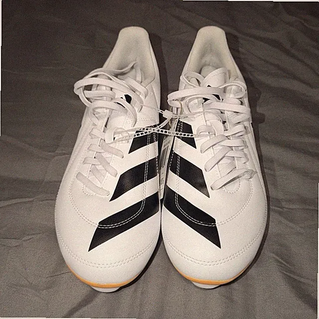 adidas Men's Soccer Cleats Lace-Up Low Top White/Black/Blue Orange Plastic