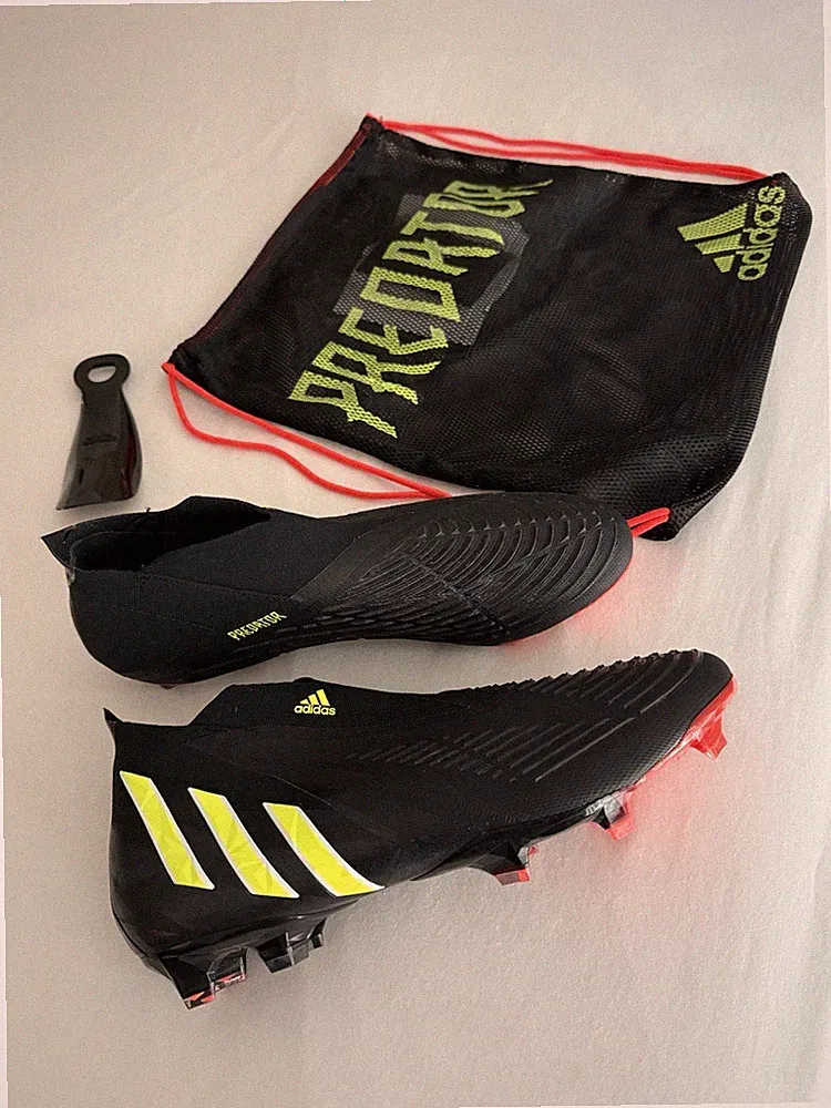 adidas Mens 12.5 PREDATOR ACCURACY+ FIRM GROUND SOCCER CLEATS Black/Solar GW1043