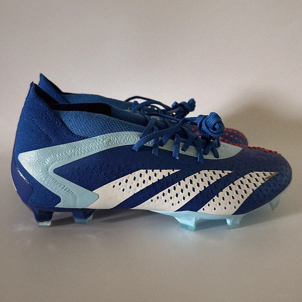adidas Mens 6.5/ Womens 7.5 PREDATOR ACCURACY.1 FIRM GROUND SOCCER CLEATS GZ0038