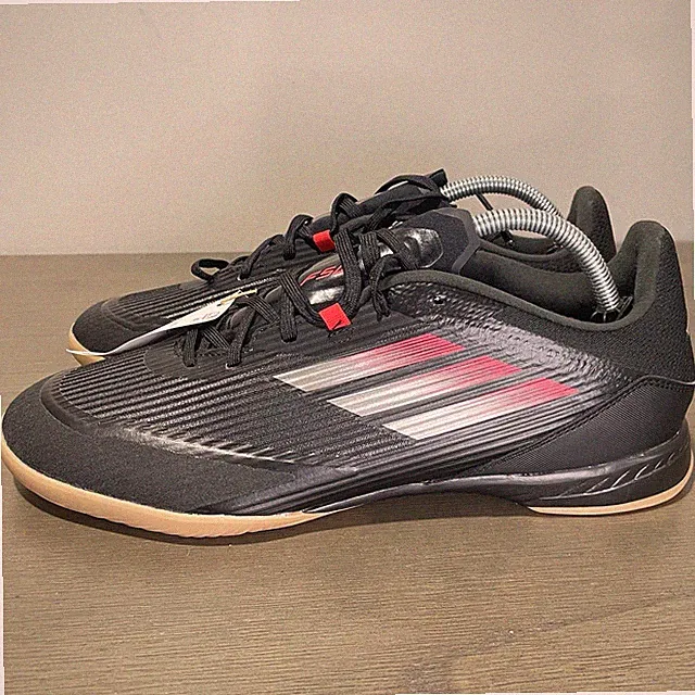 Adidas Mens Size 11 Shoes NEW F50 League Indoor Soccer IN Black Red IE1227