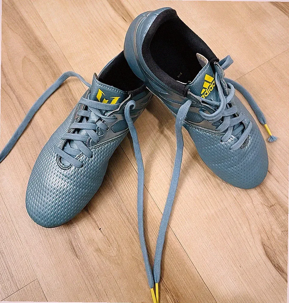 Adidas Messi 15.4 Ice Youth Sz 4 Soccer Cleats