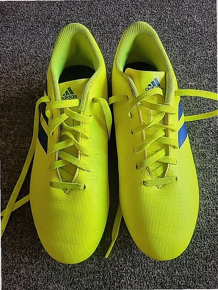 adidas nemesis soccer cleats Size 5
