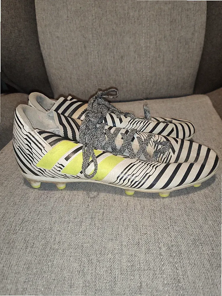 Adidas Nemesis Soccer Cleats Youth Size 3.5