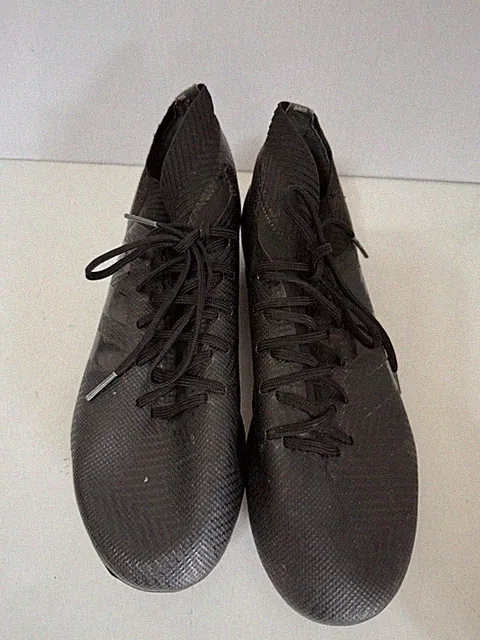 Adidas Nemeziz 18.3 FG soccer Football cleats Boots Black Out US 9