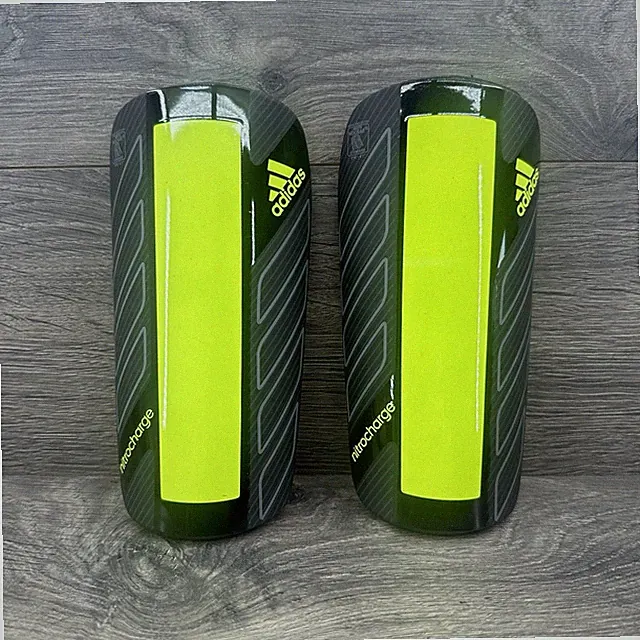 Adidas Nitrocharge Soccer Shin Guards Size L Black Yellow Sleeves 5' 10" - 6' 1"