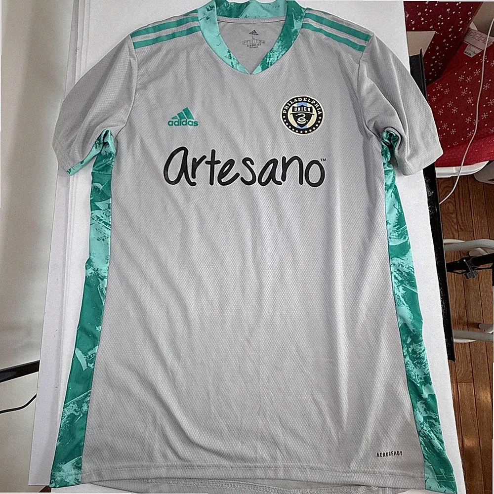 Adidas Philadelphia Union Size L Gray Soccer Jersey