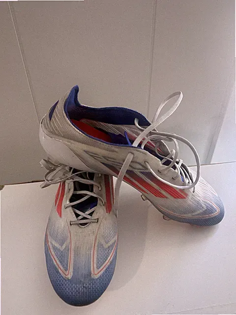adidas Plastic Soccer Cleats White Blue Red Lace Up Low Top Sports Sneaker