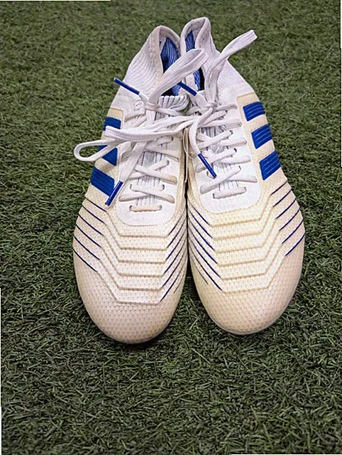 adidas Predator 19.1 Firm Ground Size 3.5 Soccer Cleats - White/Blue