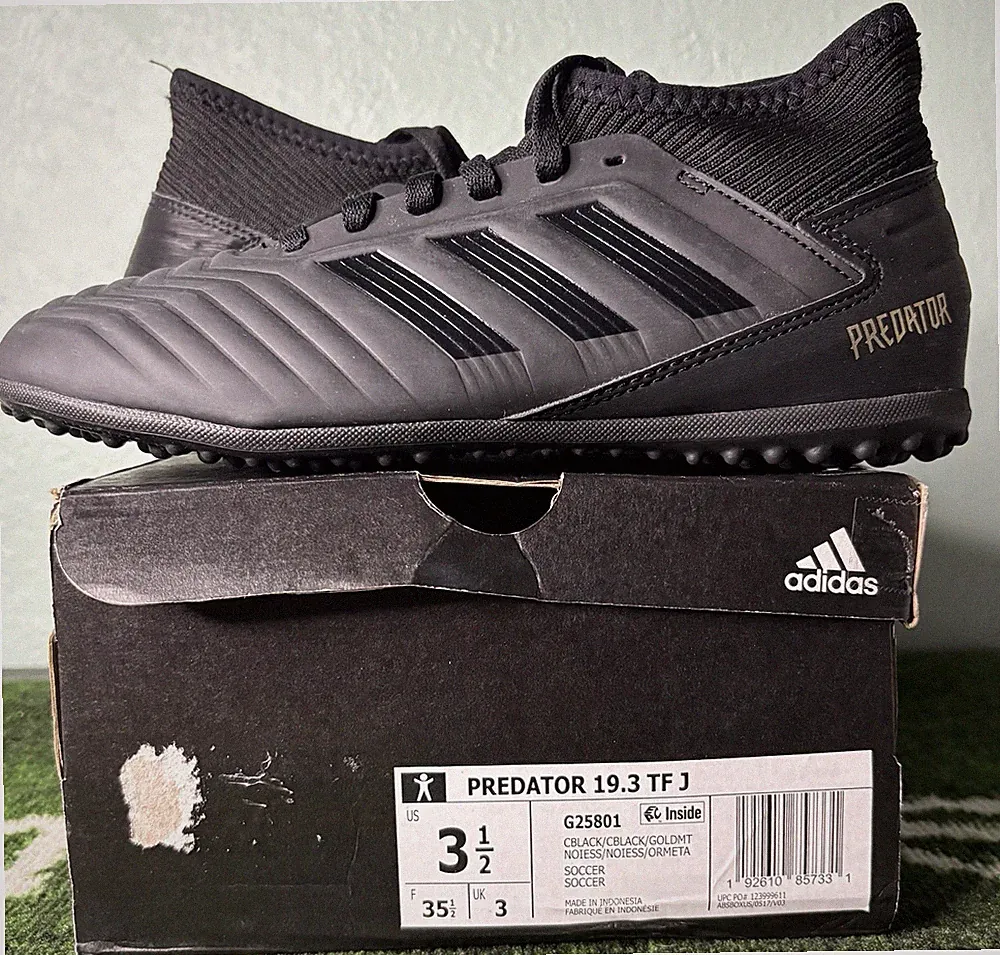 adidas Predator 19.3 TF J G25801 Youth 3.5 Black Soccer Cleats Turf Soccer NWT