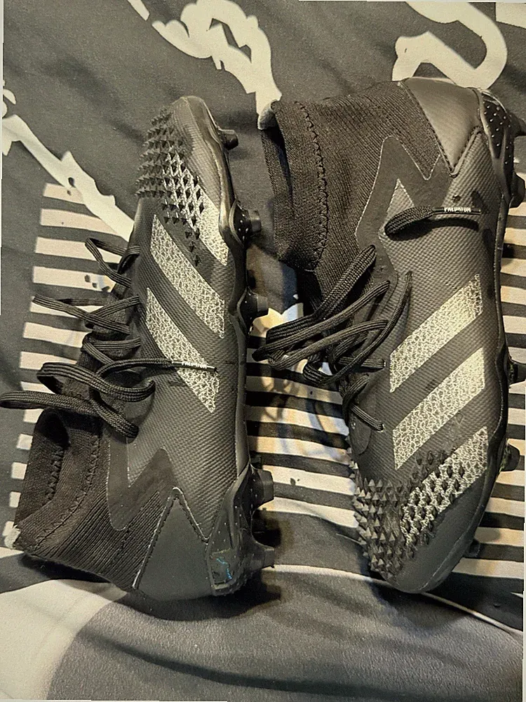 Adidas Predator 20.1 FG Soccer Cleats 3.5Y