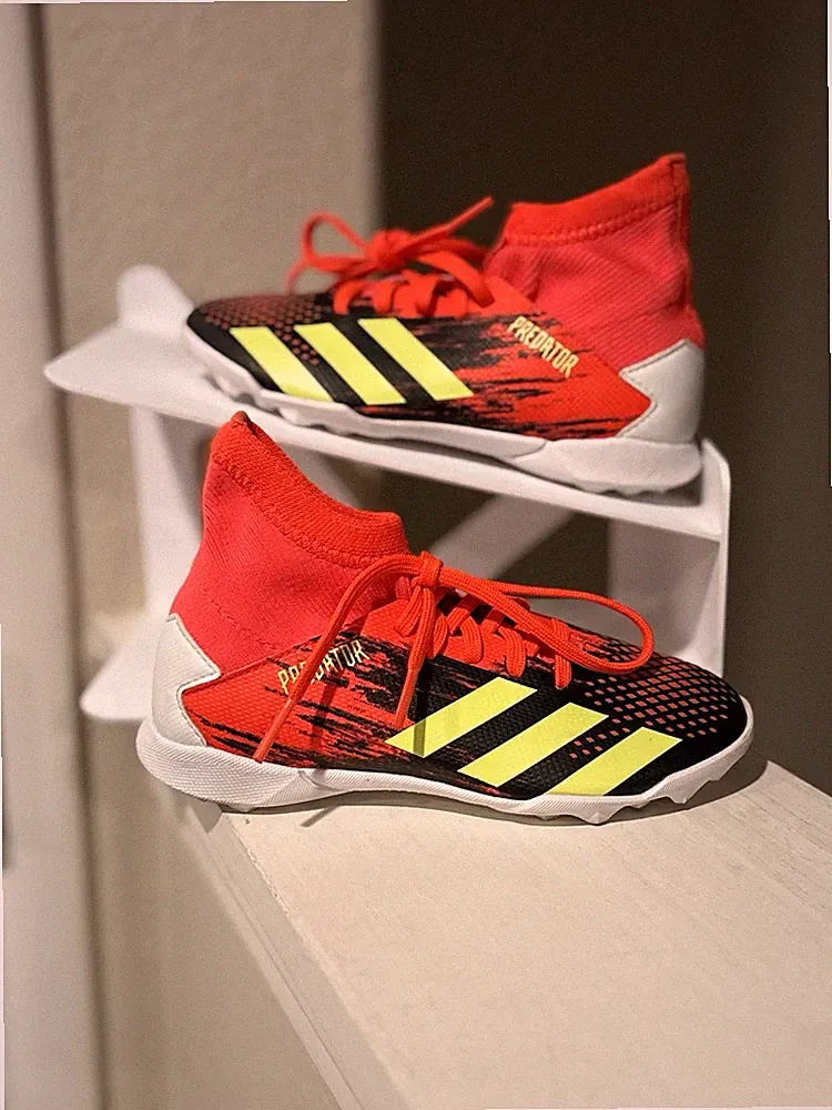 Adidas Predator 20.3 FG Kids Indoor Soccer Cleats Red FV3183 Toddler Sz 12