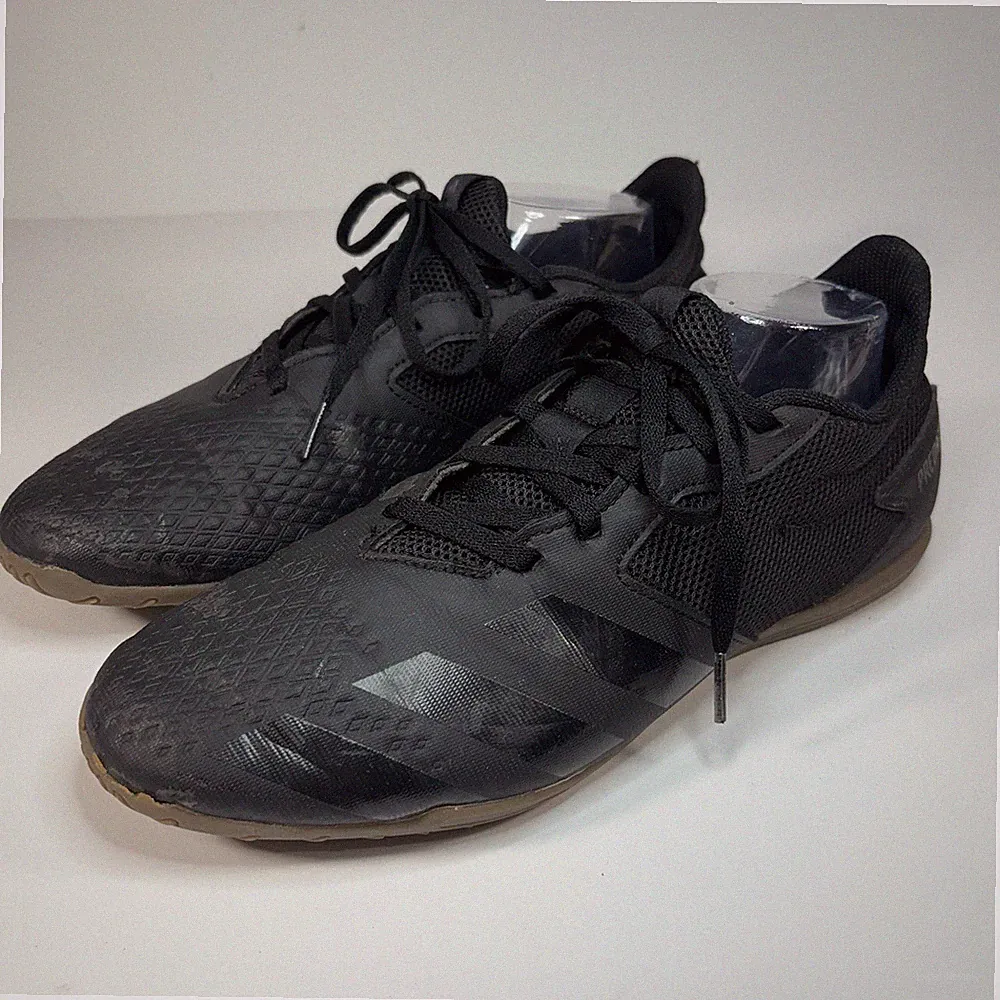 ADIDAS Predator 20.4 Indoor Soccer Shoes Mens 10.5 Black Boots Cleats EF1663