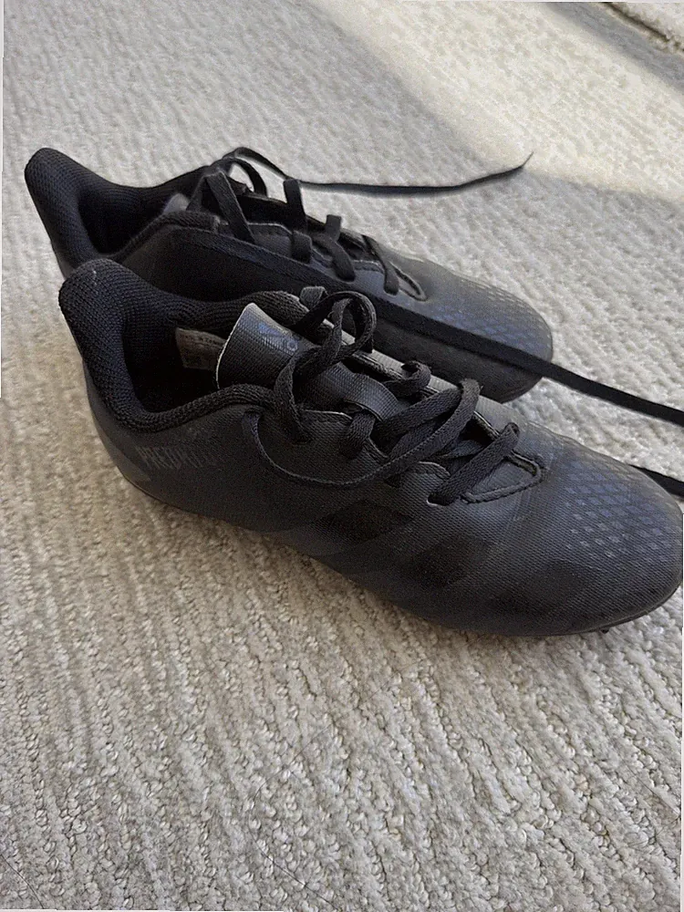 adidas Predator Black Cleats For Kids Size 1.5