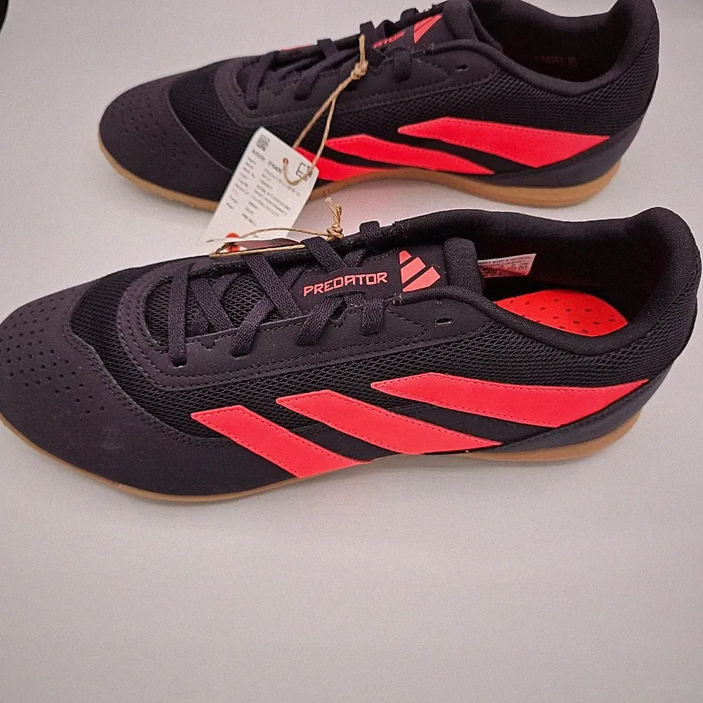 adidas Predator Club IN Sala Indoor Soccer Shoes Mens 9 Purple Red IF6406 NWT