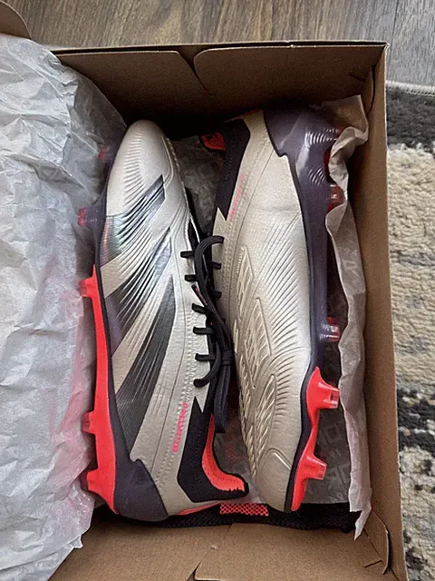 adidas Predator Elite FG Platinum Metallic/Aurora Black/Carbon, Size 11