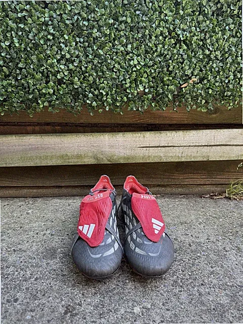 adidas Predator Elite Fold-Over Tongue Artificial Grass Soccer Cleats