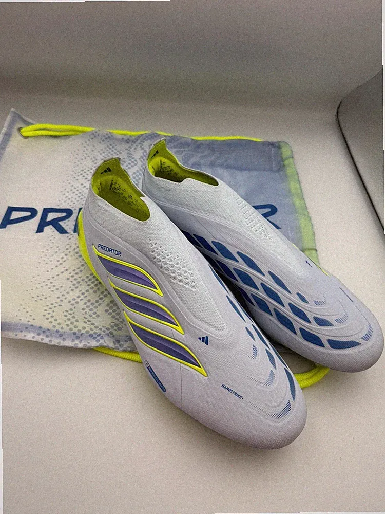 adidas Predator Elite Laceless AG Soccer Cleats JR7836 Men's Size 10 NEW
