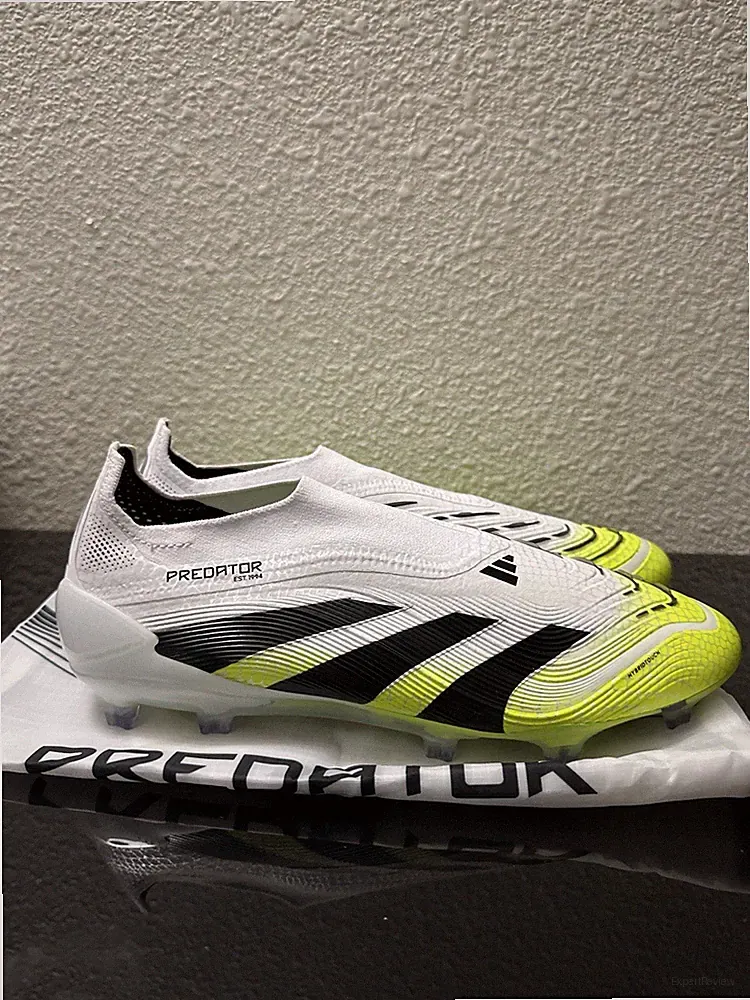 soccer cleats adidas predator