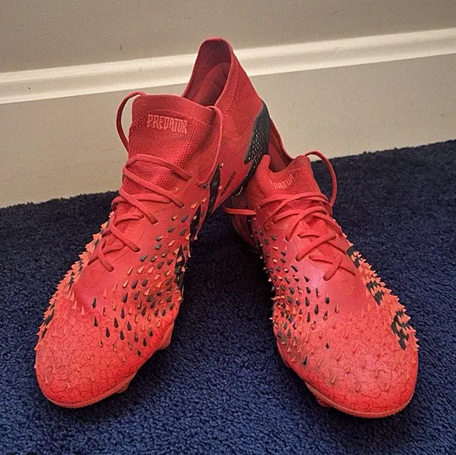 Adidas Predator Freak 1 Low Soft Ground (SG) Soccer Cleats Red Black Men’s 10.5