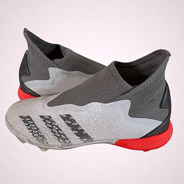 Adidas Predator Freak .3 Soccer Cleats Mens Grey Red White Size 5