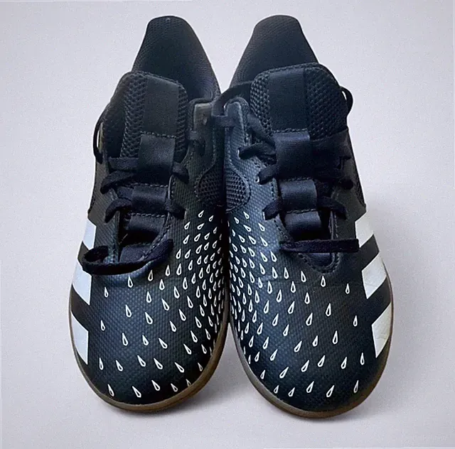 Adidas Predator Freak .4 Black & White Indoor Soccer Shoes Size US 4