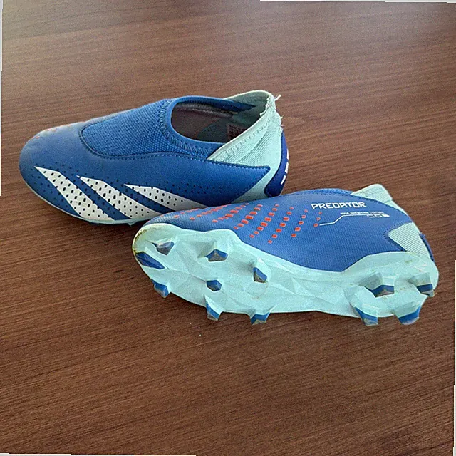 Adidas Predator Kids Cleats - Size 11.5K