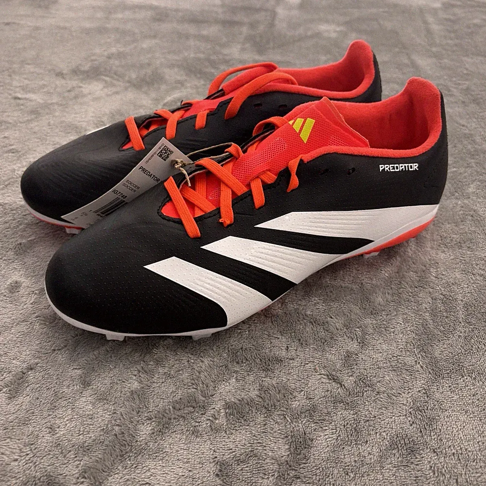Adidas Predator League FG J Boys Girls Soccer Cleats Black White Red US 6 ID7748