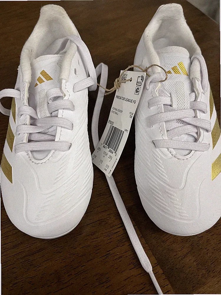 adidas Predator League FG J Soccer Cleats Size 11K for Kids and Girls
