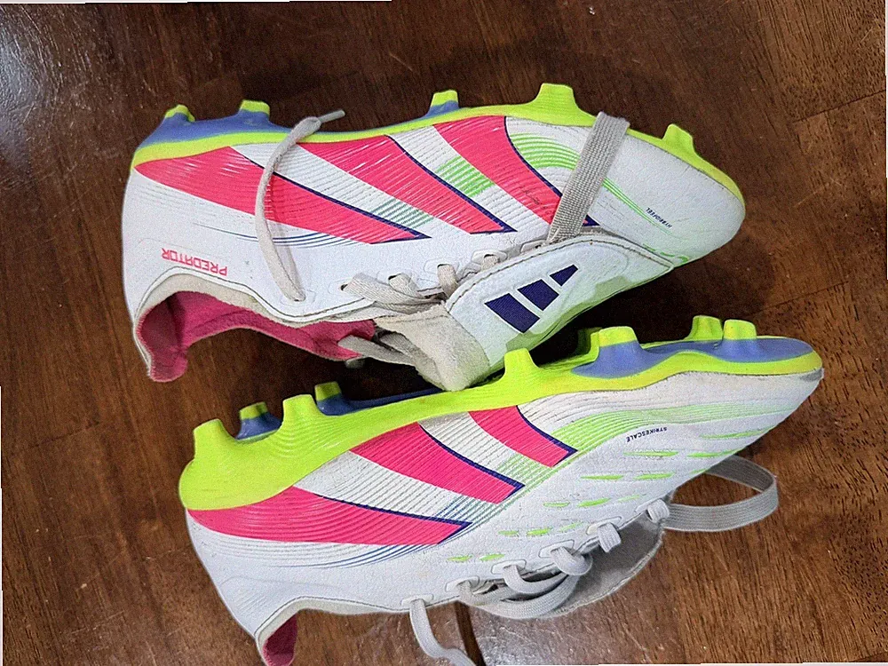 Adidas Predator League Fold-Over Tongue Firm Ground Soccer Cleats Youth Size 5