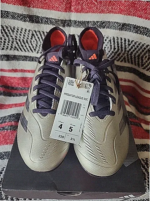 Adidas Predator League Sock FG size Men 4/Wmn 5