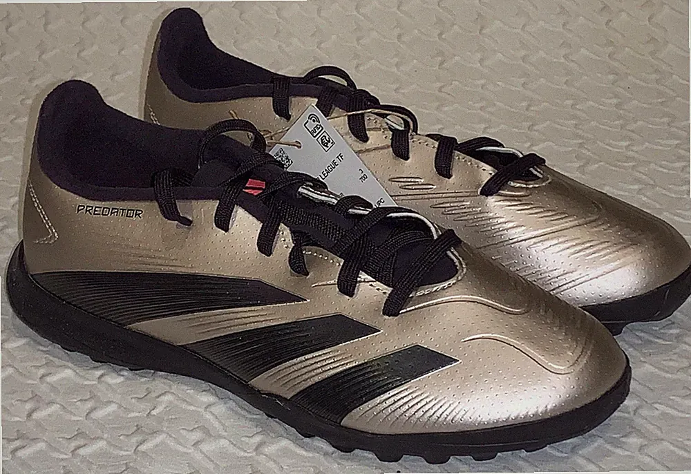 ADIDAS Predator League Turf Metallic Platinum Black Soccer Cleats Boys Girls 3.5