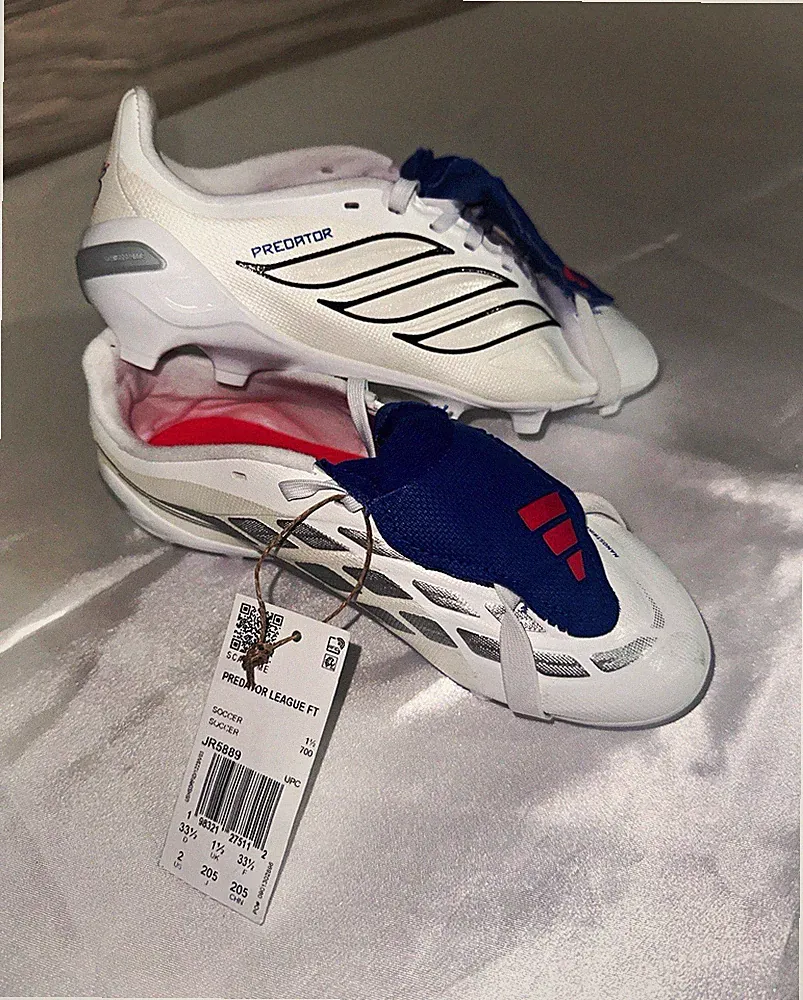 adidas Predator League Youth Soccer Cleats Fold-Over Tongue Firm Ground 1.5