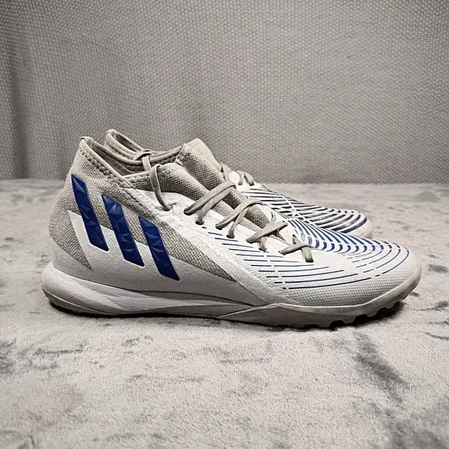 Adidas Predator Shoes Mens Size 10.5 White Mid Top Turf Soccer Sneakers GX0019