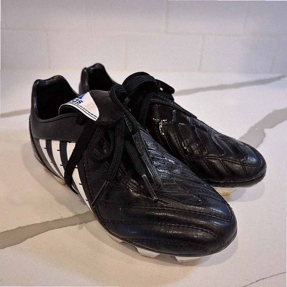 Adidas Predator Soccer Cleats Black White Blue 016197 Kids Size 13.5K Traxion